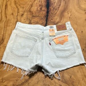NWT Levi’s 501 Button-Fly High Waist Short
